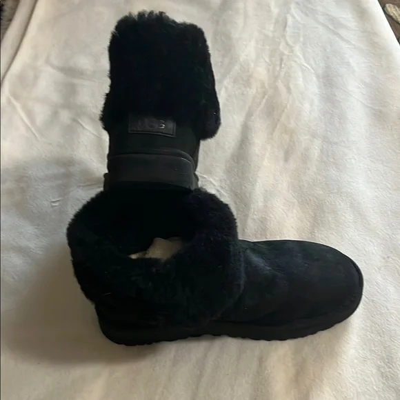 Ladies, black suede UGG ankle booties - Picture 1 of 5